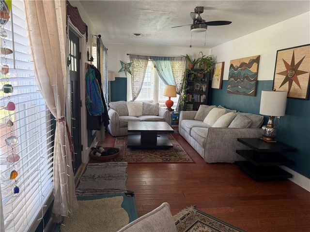 501 W 6th Street, Russellville, AR 72801