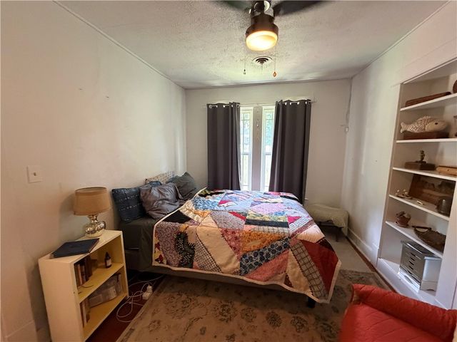 501 W 6th Street, Russellville, AR 72801