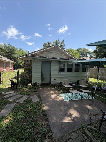 501 W 6th Street, Russellville, AR 72801