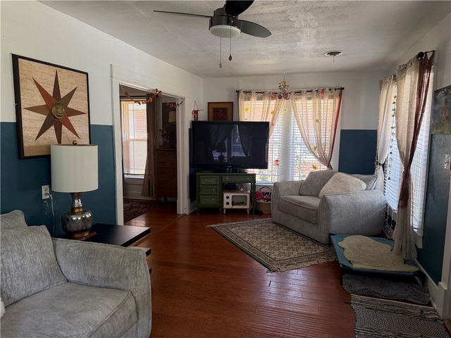 501 W 6th Street, Russellville, AR 72801