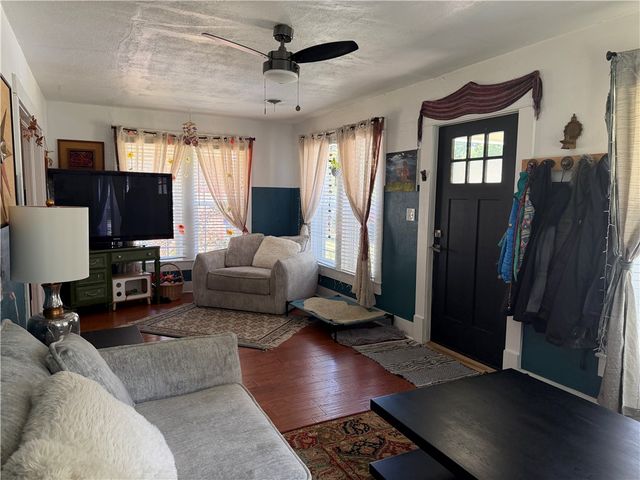 501 W 6th Street, Russellville, AR 72801