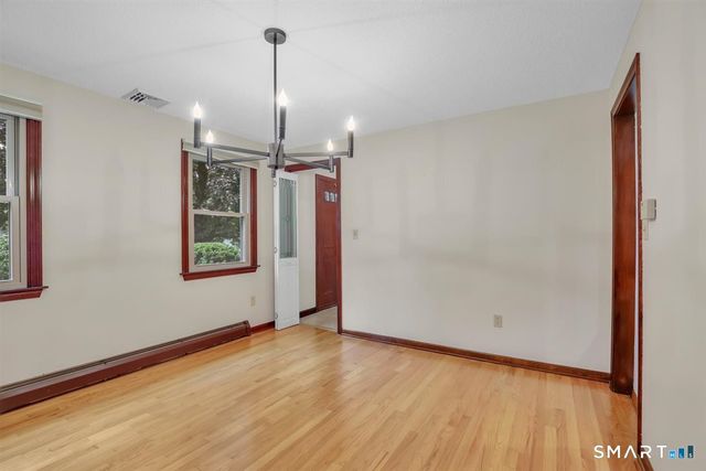190 Valley View Road, Manchester, CT 06040