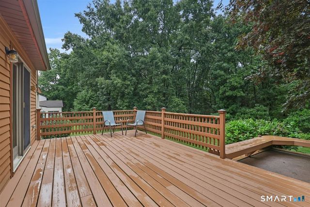 190 Valley View Road, Manchester, CT 06040