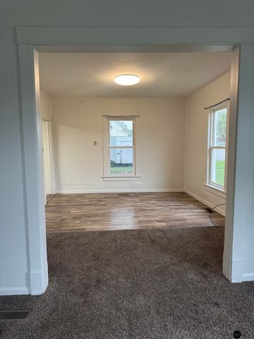 1545 N 15th Street, Lincoln, NE 68508