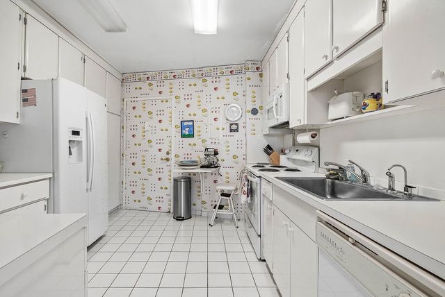 44 Cocoanut Row 222b, Palm Beach, FL 33480