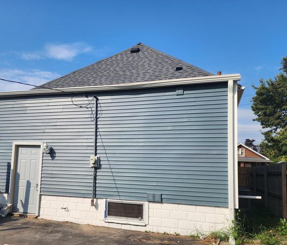 6205 32nd AVENUE, Kenosha, WI 53142