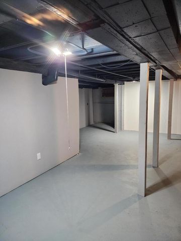 6205 32nd AVENUE, Kenosha, WI 53142