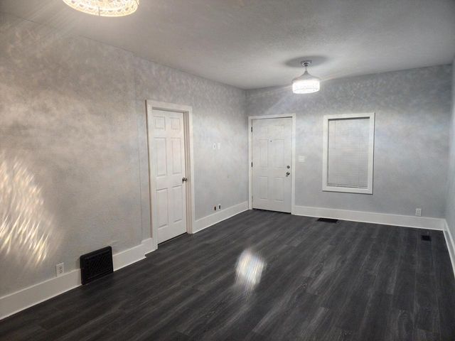 6205 32nd AVENUE, Kenosha, WI 53142