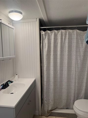 600 Broadway E3, Amityville, NY 11701