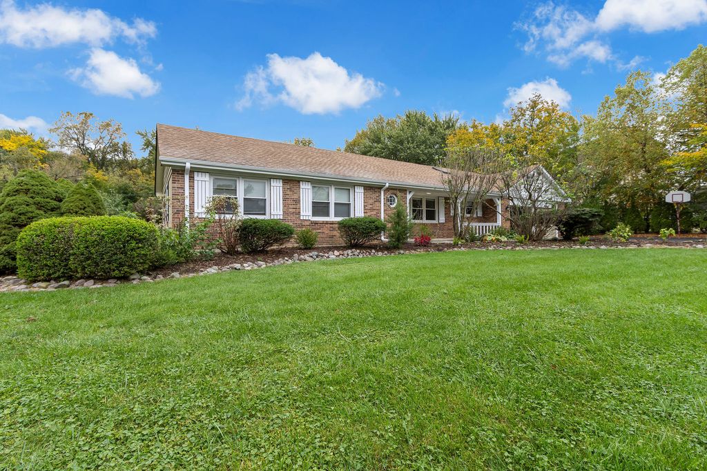 6 Lagoon Drive, Hawthorn Woods, IL 60047 — photo 3