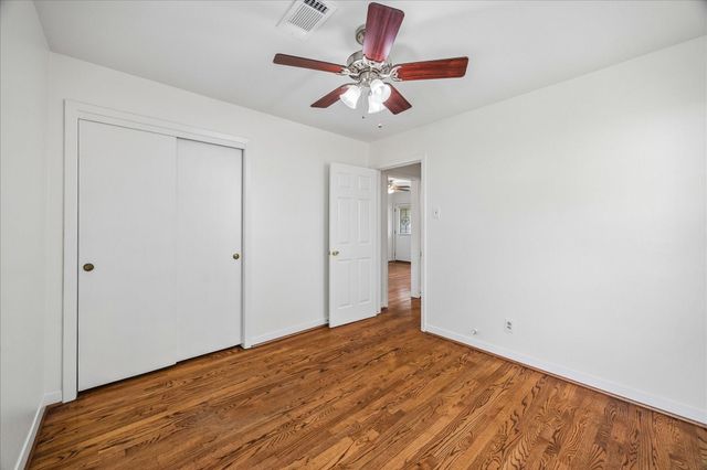 820 E 28th Street, Houston, TX 77009