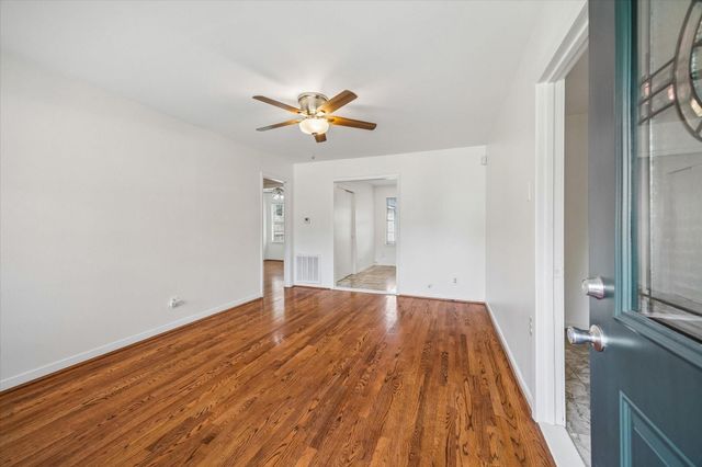 820 E 28th Street, Houston, TX 77009