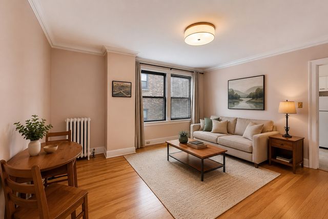 1755 E 55th Street 303, Chicago, IL 60615