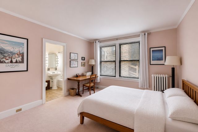 1755 E 55th Street 303, Chicago, IL 60615