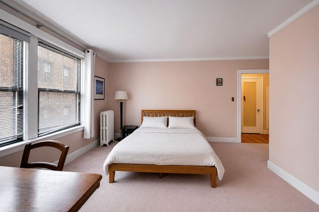 1755 E 55th Street 303, Chicago, IL 60615