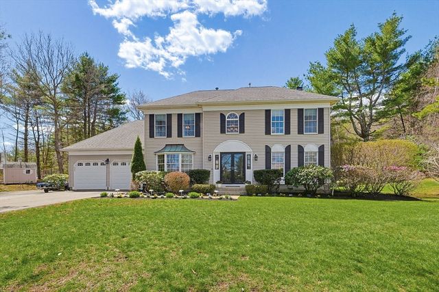 8 Weyman Ln, Sharon, MA 02067