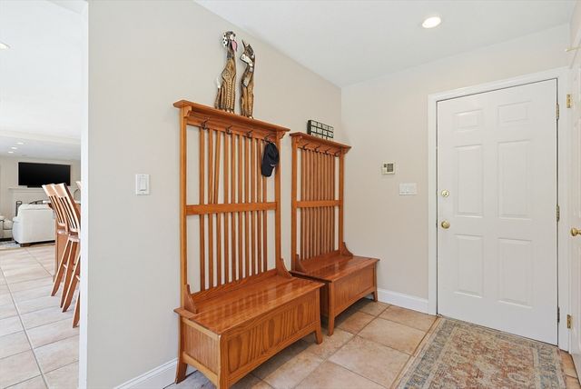 8 Weyman Ln, Sharon, MA 02067