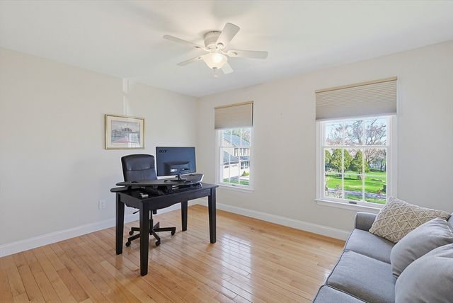 8 Weyman Ln, Sharon, MA 02067