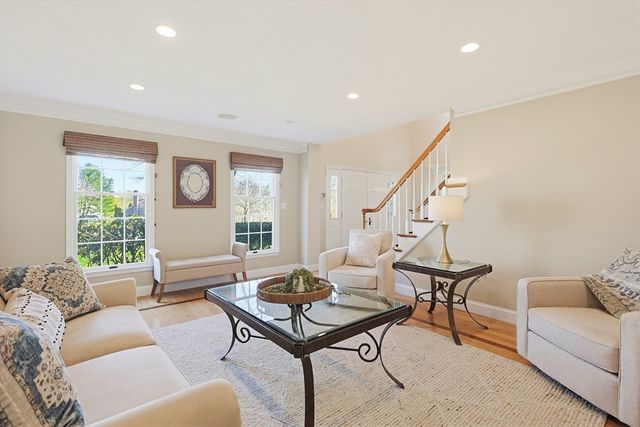 8 Weyman Ln, Sharon, MA 02067