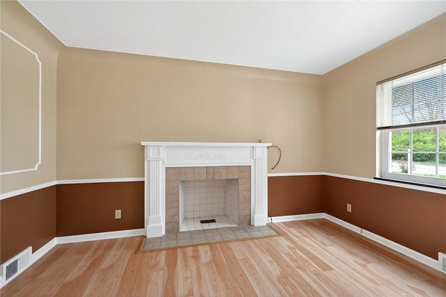 1810 S Main Street, Dayton, OH 45409