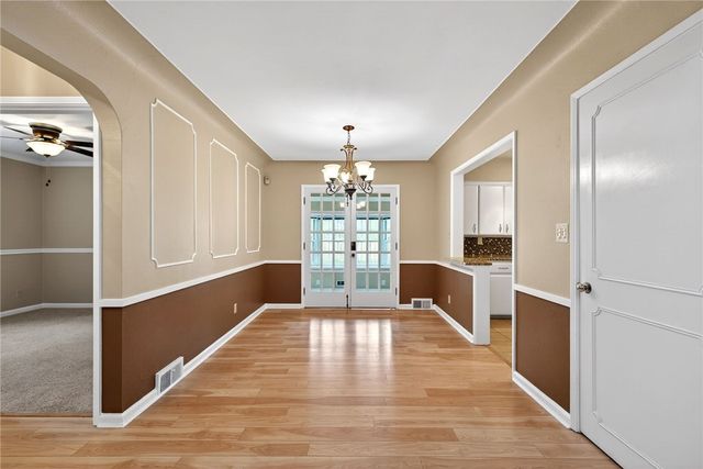 1810 S Main Street, Dayton, OH 45409