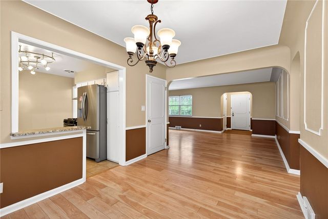 1810 S Main Street, Dayton, OH 45409