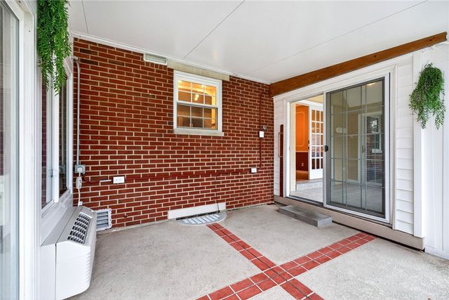 1810 S Main Street, Dayton, OH 45409