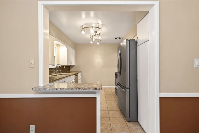 1810 S Main Street, Dayton, OH 45409