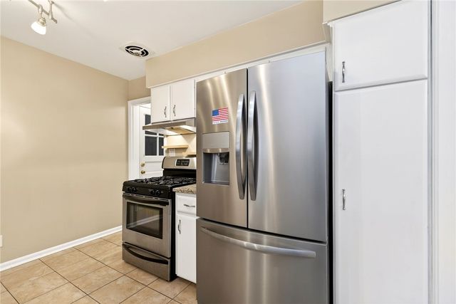 1810 S Main Street, Dayton, OH 45409