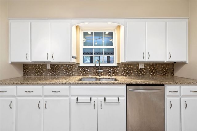 1810 S Main Street, Dayton, OH 45409