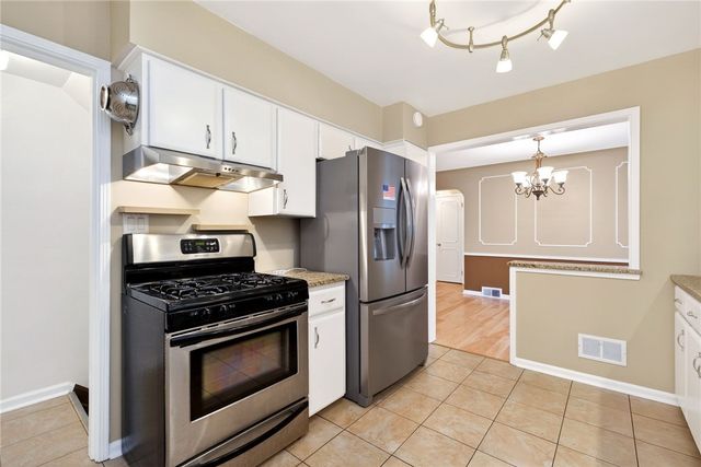 1810 S Main Street, Dayton, OH 45409