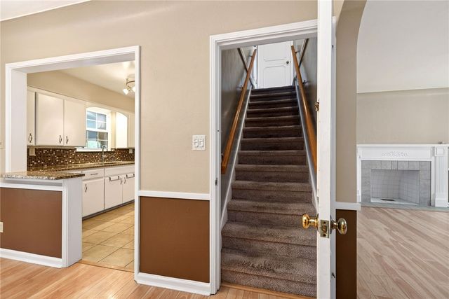 1810 S Main Street, Dayton, OH 45409