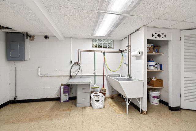 1810 S Main Street, Dayton, OH 45409