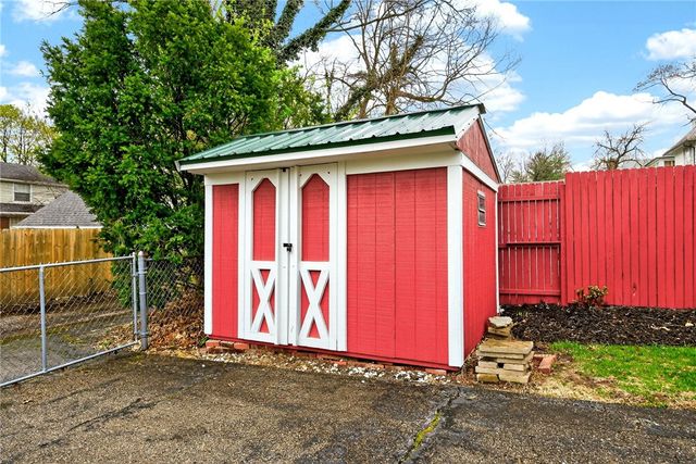 1810 S Main Street, Dayton, OH 45409