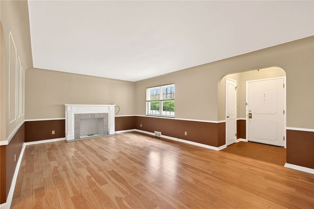 1810 S Main Street, Dayton, OH 45409