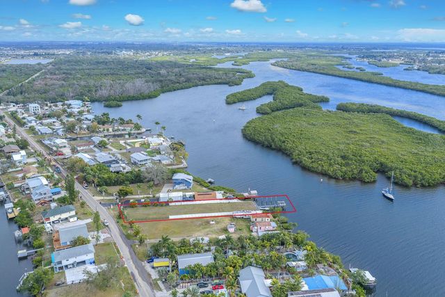 3304 W SHELL POINT ROAD, Ruskin, FL 33570