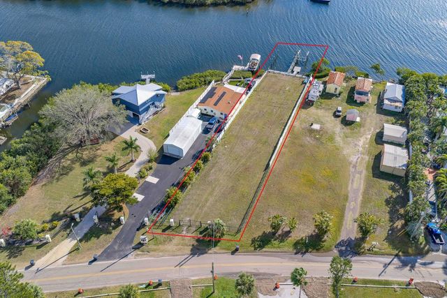 3304 W SHELL POINT ROAD, Ruskin, FL 33570