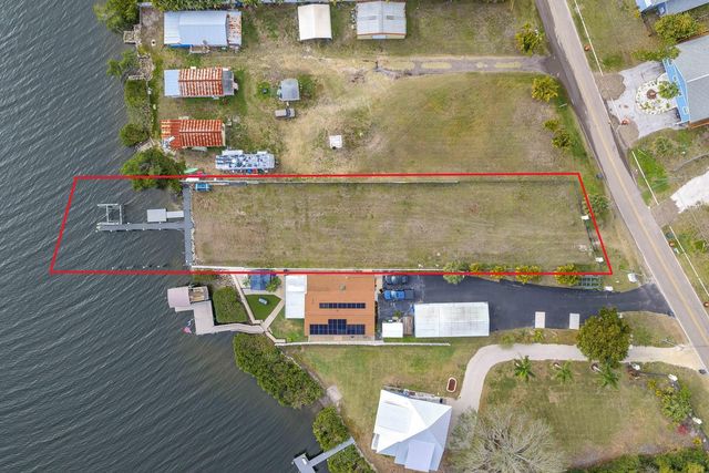 3304 W SHELL POINT ROAD, Ruskin, FL 33570
