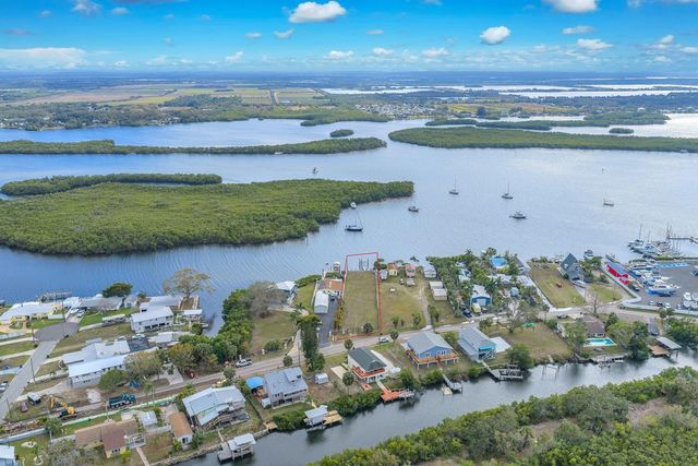 3304 W SHELL POINT ROAD, Ruskin, FL 33570