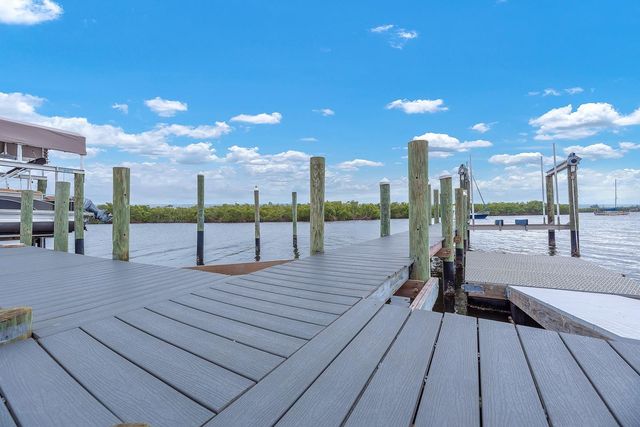 3304 W SHELL POINT ROAD, Ruskin, FL 33570