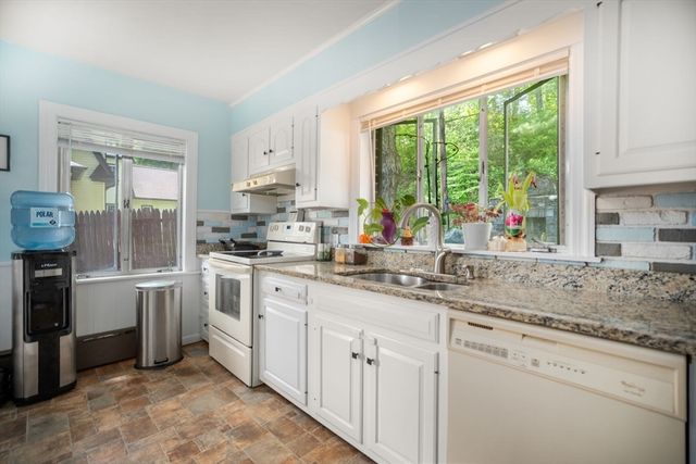 220 Marcy St, Southbridge, MA 01550