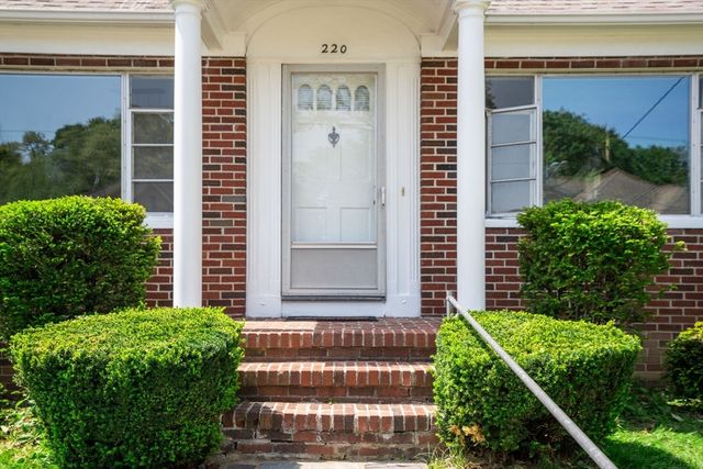 220 Marcy St, Southbridge, MA 01550