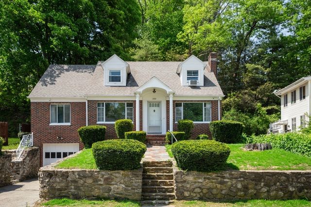 220 Marcy St, Southbridge, MA 01550