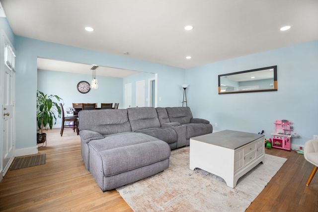 220 Marcy St, Southbridge, MA 01550