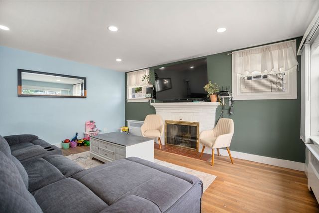 220 Marcy St, Southbridge, MA 01550