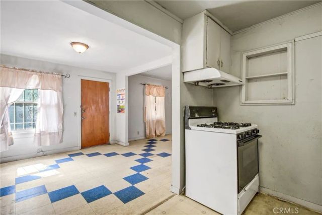 118 S Marguerita Avenue, Alhambra, CA 91801