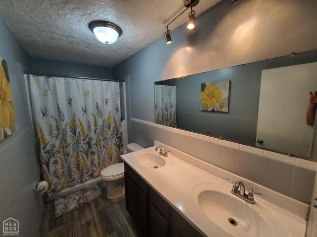 477 Ann, Piggott, AR 72454