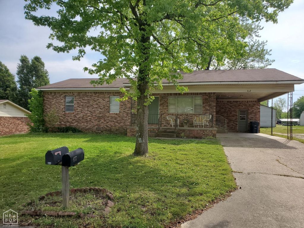 477 Ann, Piggott, AR 72454