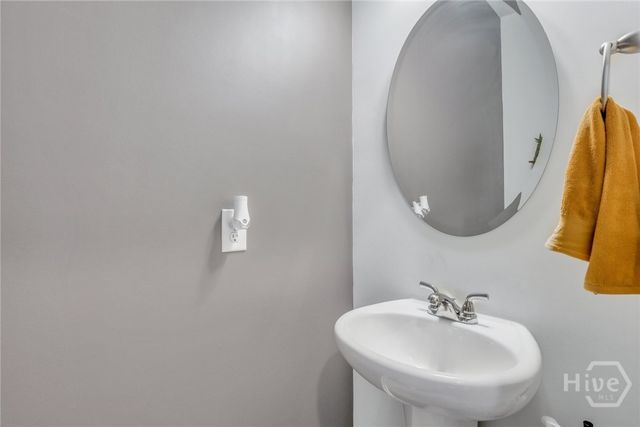 323 Excel Drive, Richmond Hill, GA 31324