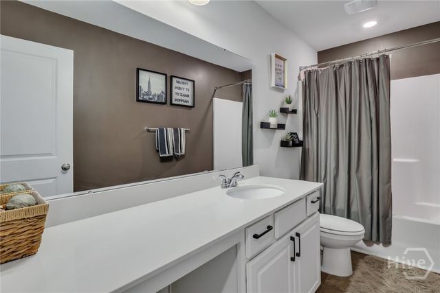 323 Excel Drive, Richmond Hill, GA 31324